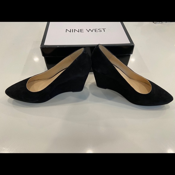 Nine West black suede wedges - Picture 4 of 8